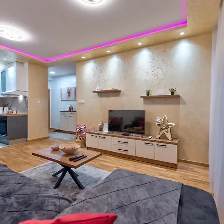 Royal Apartman Cacak Exterior photo